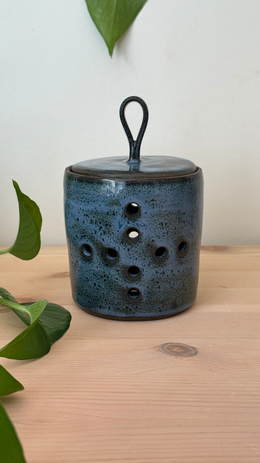 Garlic Keeper (dark blue)