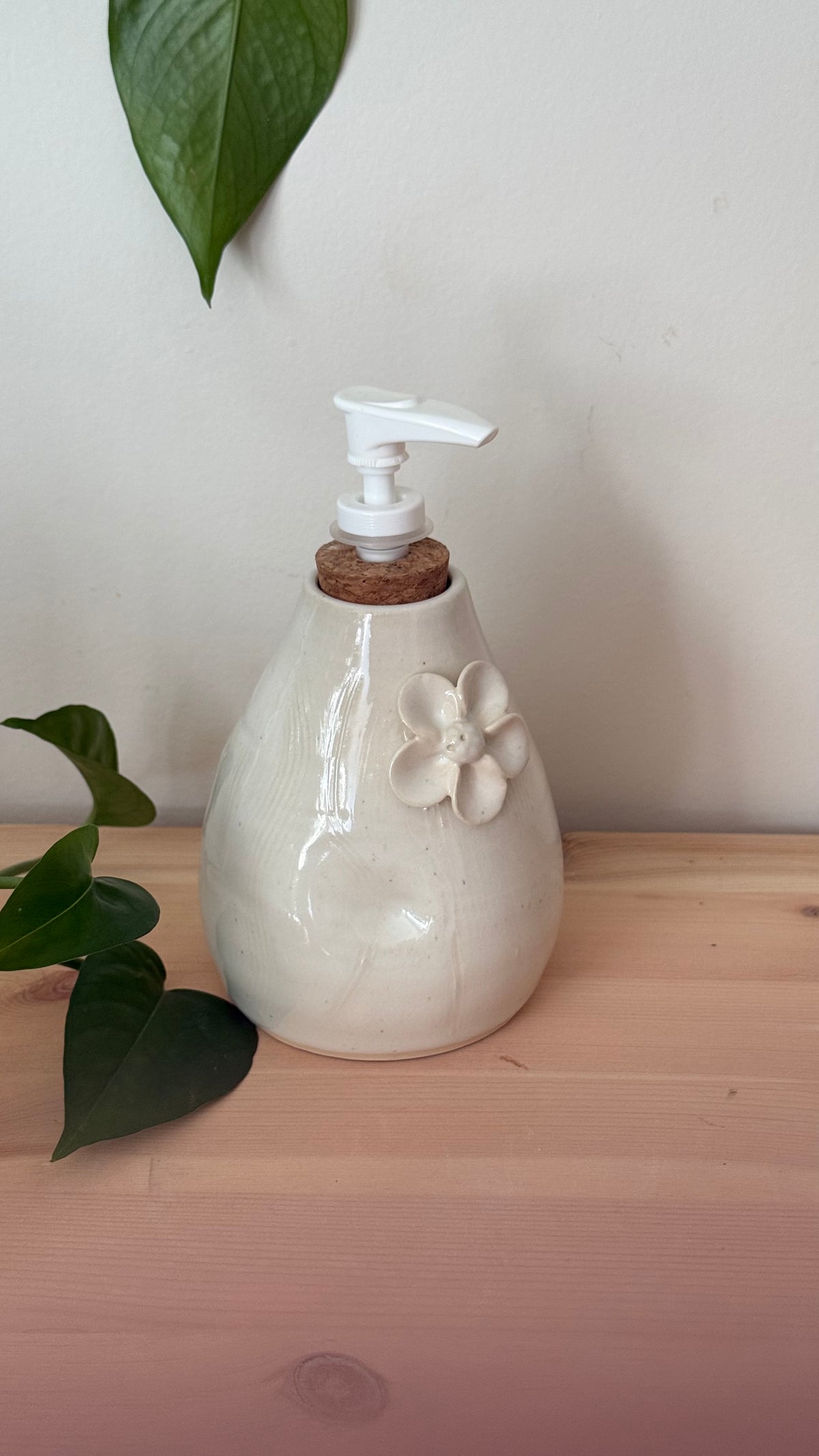 Soap Dispenser (white)